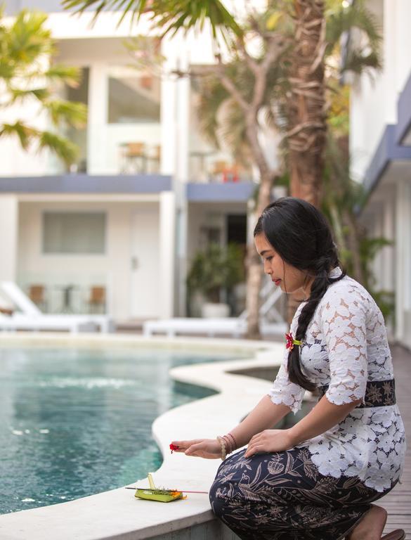 Coast Boutique Hotel Kuta  Exterior photo