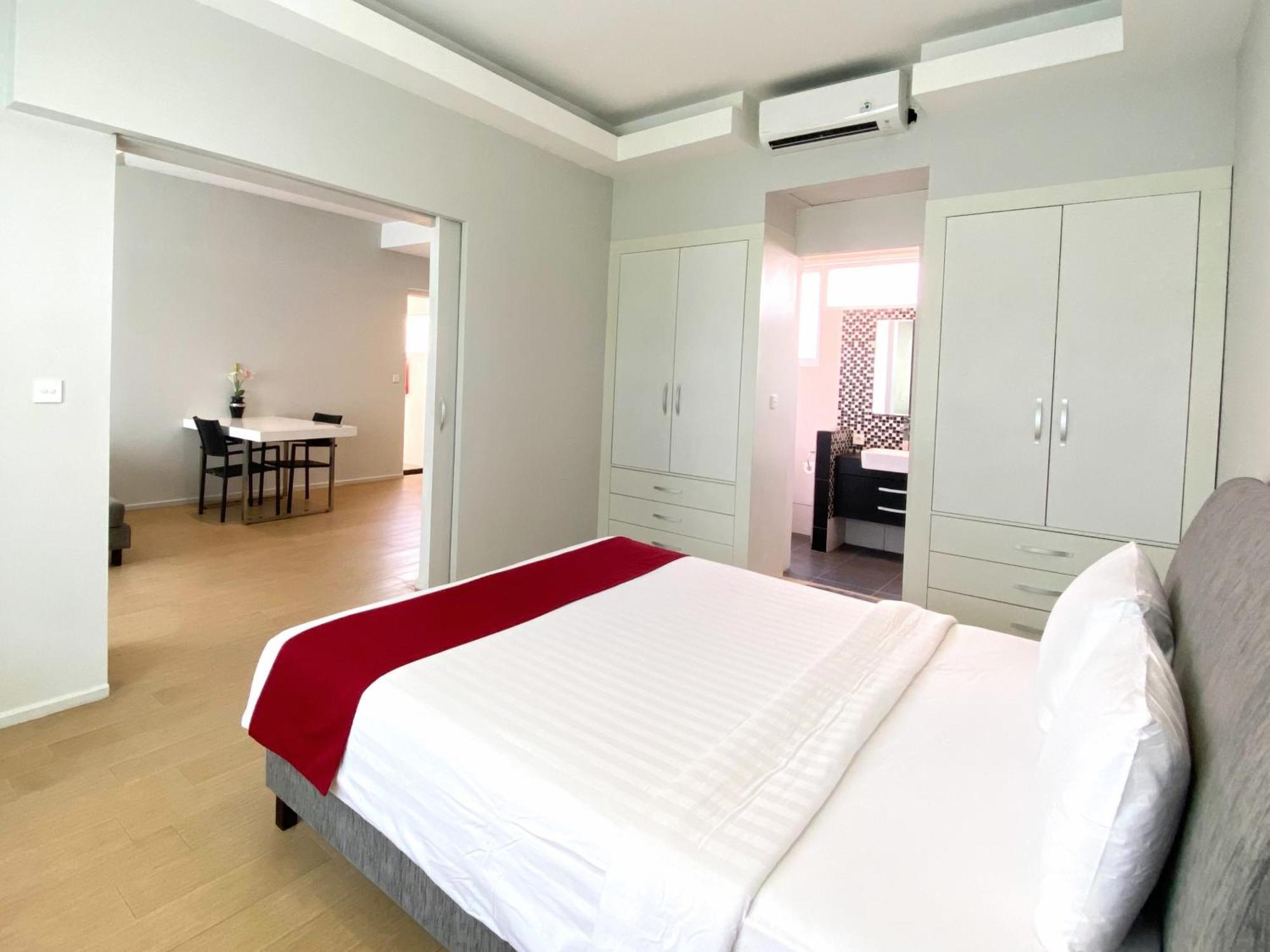 Coast Boutique Hotel Kuta  Exterior photo