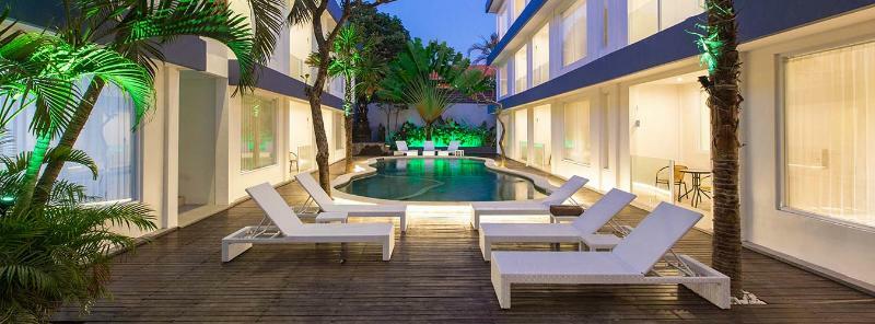 Coast Boutique Hotel Kuta  Exterior photo